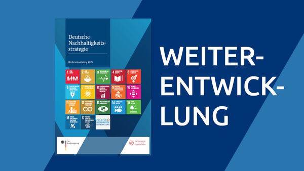 Broschüre der Deutschen Nachhaltigkeitsstrategie, daneben das Wort Weiterentwicklung